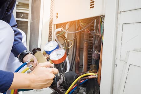 Heat Pumps and Their Role in Sustainable Homes